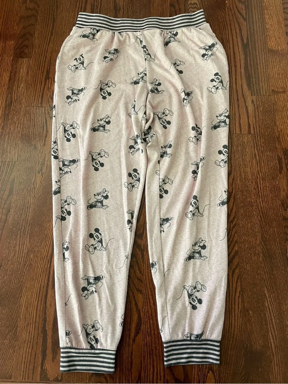 DISNEY Mickey & Minnie Mouse 2-Piece Pajama Set - Women’s Size Medium - Pink - Picture 7 of 8